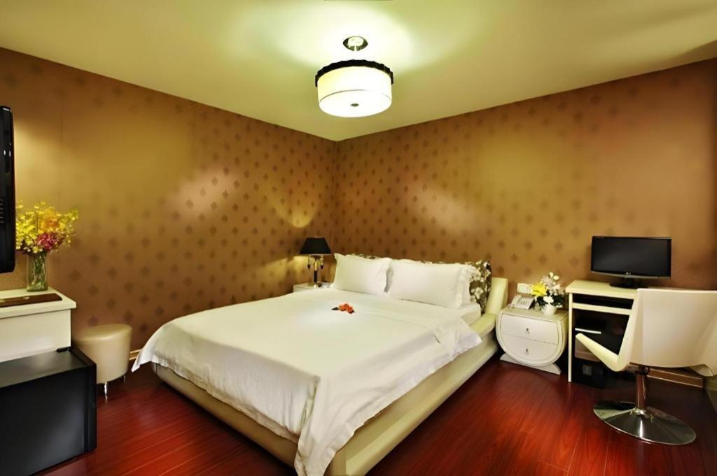 The White Hotel 8A Thai Van Lung Πόλη Χο Τσι Μινχ Εξωτερικό φωτογραφία